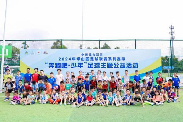 9500万欧加盟曼联！安东尼：当时滕哈赫亲自挖我，利物浦也报价了